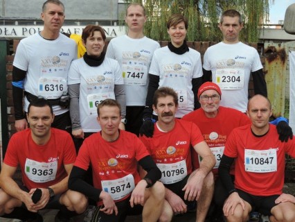 Zawodnicy TKS Bóbr na Biegu Niepodległości (fot. Marcin D.)