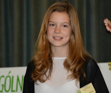 Marlena Bujniak urzekła swoją interpretacją słów „Na początku było słowo…” wszystkich oglądających. Zajęła czwarte miejsce w całym konkursie, otrzymała także nagrodę przewodniczącego jury za swoją improwizację (fot. MrPeterszy/PTTK Legnica)